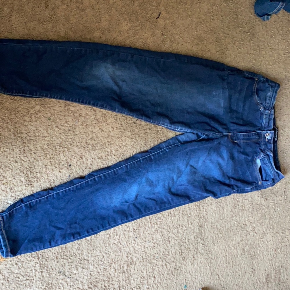 WallFlower Irresistible Fit stretchy jeans